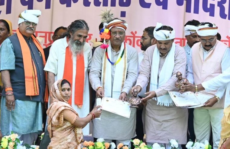 मुख्यमंत्री श्री विष्णुदेव साय कांकेर में बुढालपेन करसाड़ एवं मांदरी महोत्सव में हुए शामिल