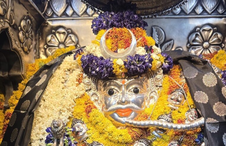 काशी के कोतवाल’ श्री काल भैरव जी के दरबार में मुख्यमंत्री श्री विष्णुदेव साय ने की पूजा-अर्चना