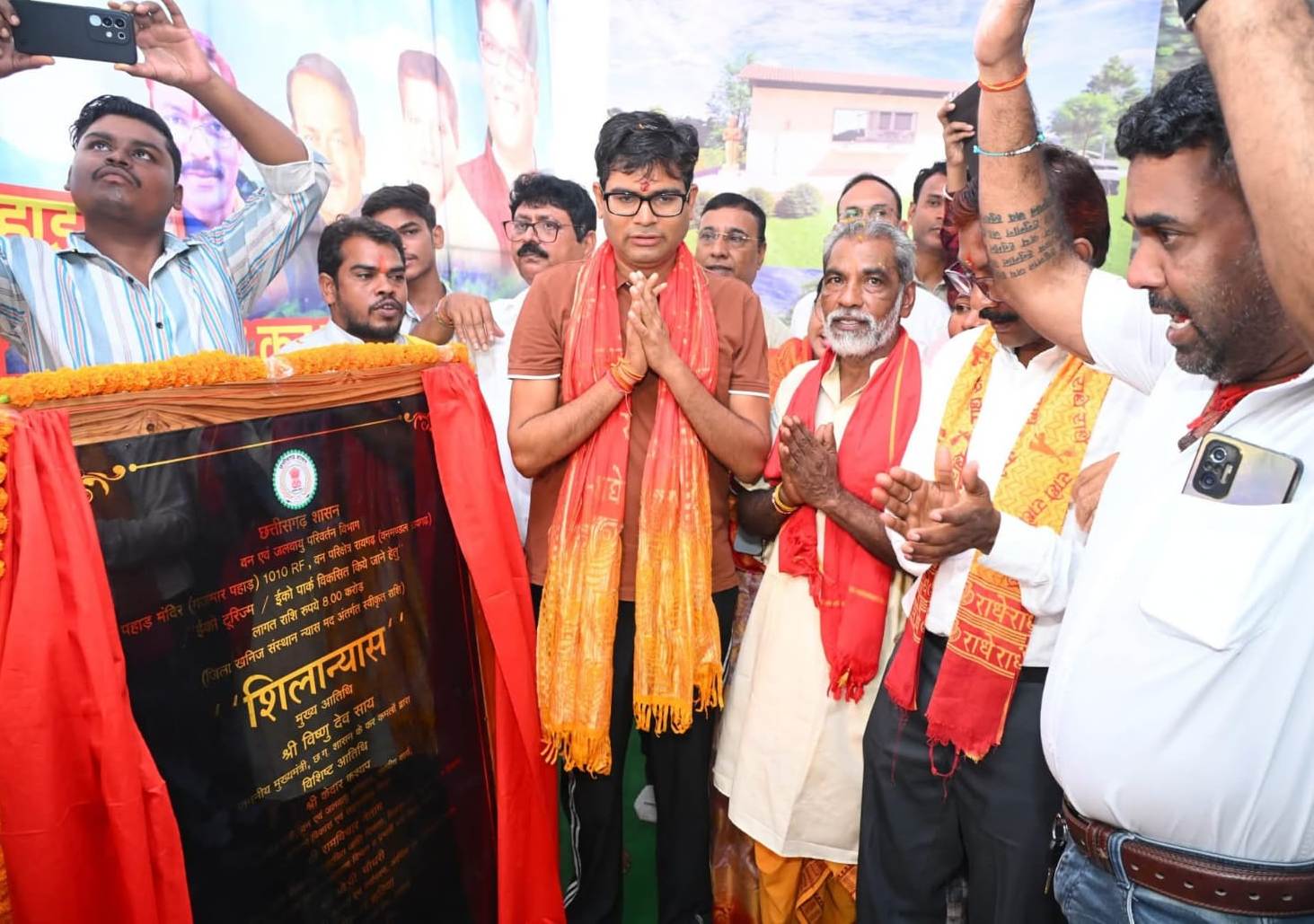 गजमार पहाड़ी बनेगा इको पार्क: वित्त मंत्री श्री ओ.पी. चौधरी ने किए 8 करोड़ के विकास कार्यों का भूमि पूजन