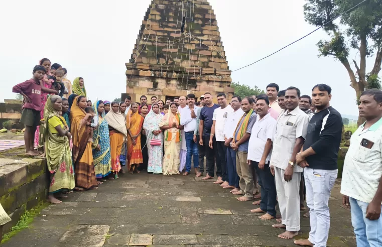 सेवा पखवाड़ा के तहत स्वच्छता अभियान में अपने कार्यकर्ताओं के साथ सामिल हुए सामरी विधानसभा के विधायक श्रीमती उद्धेस्वरी पैकरा जी