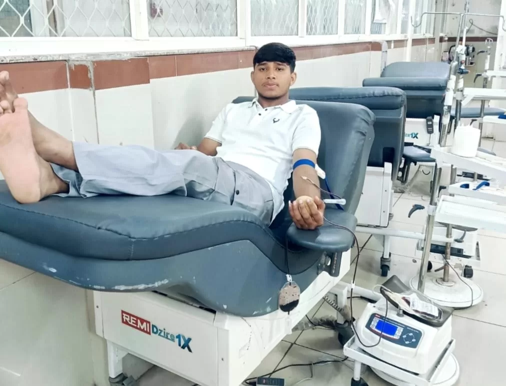 मैं 100 साल ना जियूँ – लेकिन अपने जीवन काल में 100 बार रक्तदान जरुर करूंगा:-लाला आजाद