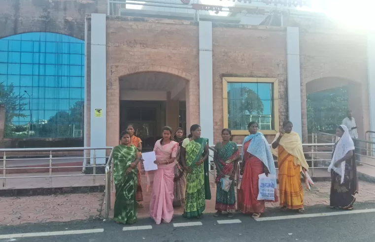 बलरामपुर जिले में अंग्रेज़ी शराब दूकान खुलने से ग्रामीणों में देखा गया आक्रोश