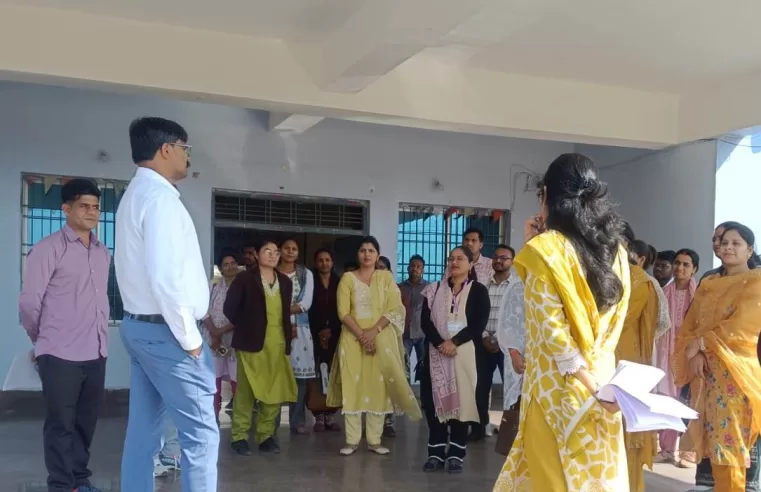 कलेक्टर पीएमश्री एकलव्य आदर्श आवासीय विद्यालय का ने किया आकस्मिक निरीक्षण