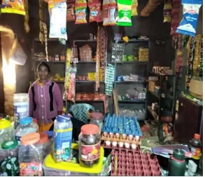 बहुआयामी व्यवसाय से रेबेका का संवरा जीवनस्वयं सहायता समूह से जुड़कर बनीं लखपति दीदी